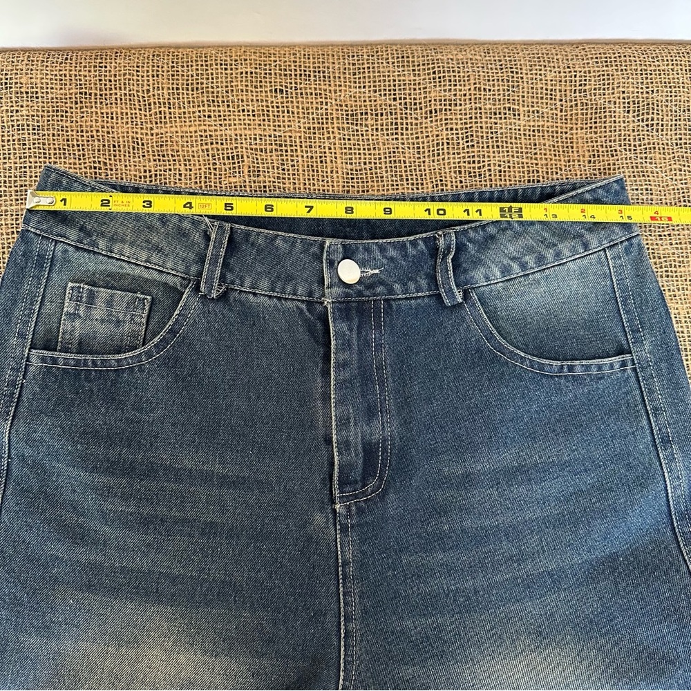 Barrel Leg Jeans Dark Blue Denim Faded Wash Seems NWOT no brand - Picture 3 of 9